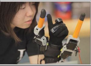 Bionic Fingers Could Help Humans Get a Grip