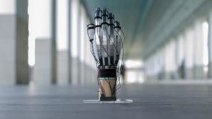 Lightweight Glove Allows Virtual Objects to Be Touched